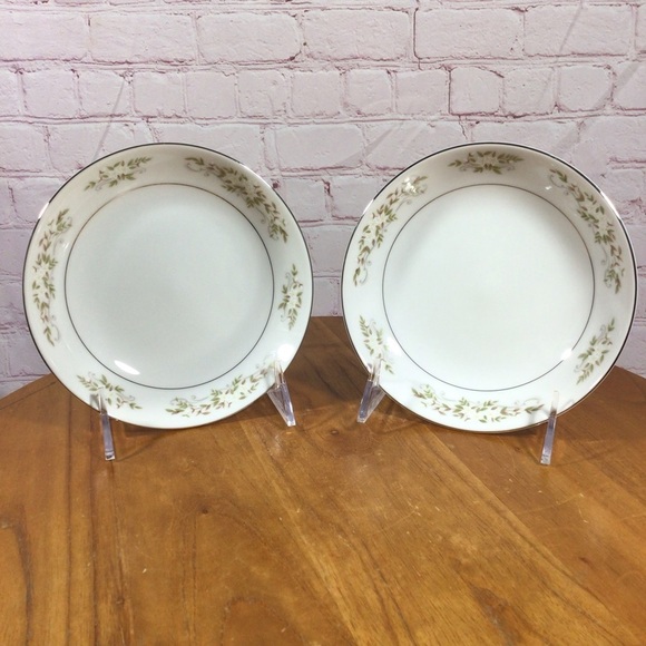 International Silver Company 326 Springtime Fruit/Dessert Bowl - Set of 2 - Picture 2 of 4